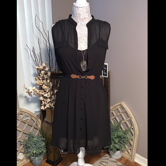 Belted Sleeveless Tunic - Picture 1 of 5
